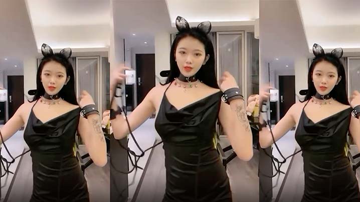 国产直播精选诺宝无敌定的制全裸脱衣舞