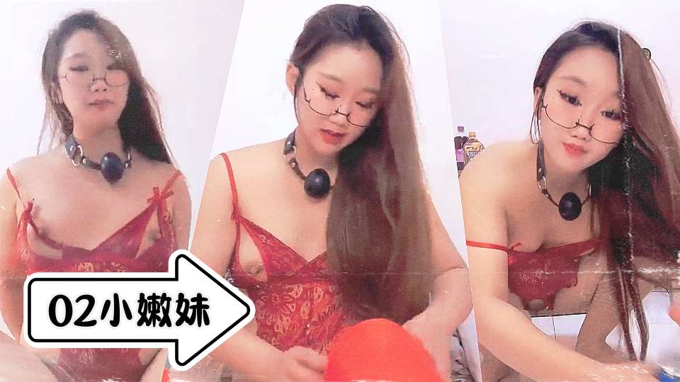 02小嫩妹 拳塞高跟鞋插屁眼 喝尿喷水 (2)